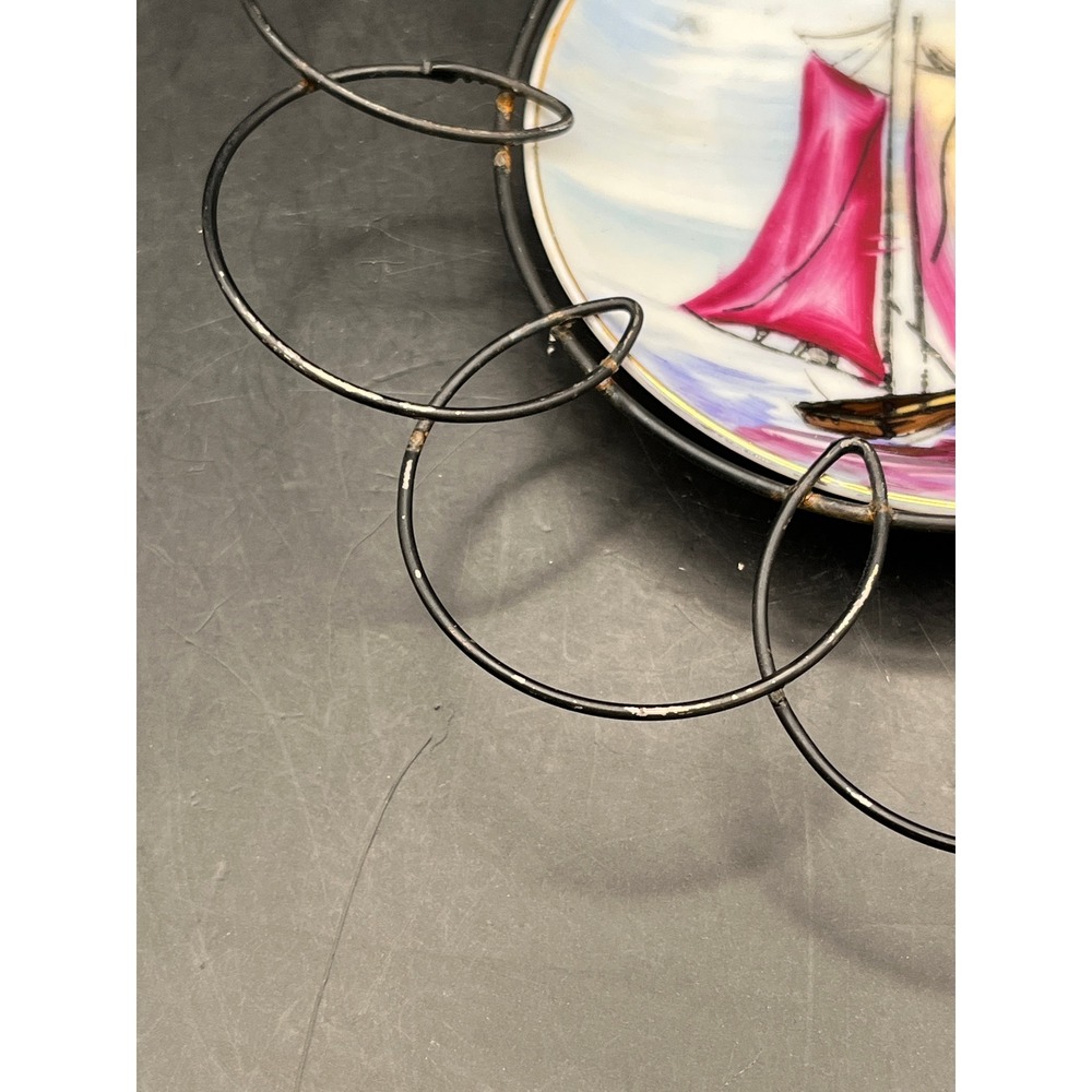Vintage Japan Wall Decor Plates Metal Flower Frame Cottage Sailboat 7" Diameter - Picture 6 of 6